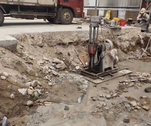 黔江公路下沉压浆